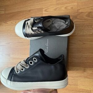 Rick Owen’s Black Temple Jumbolaces